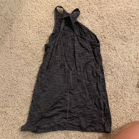 Lululemon tank - Picture 2 of 3